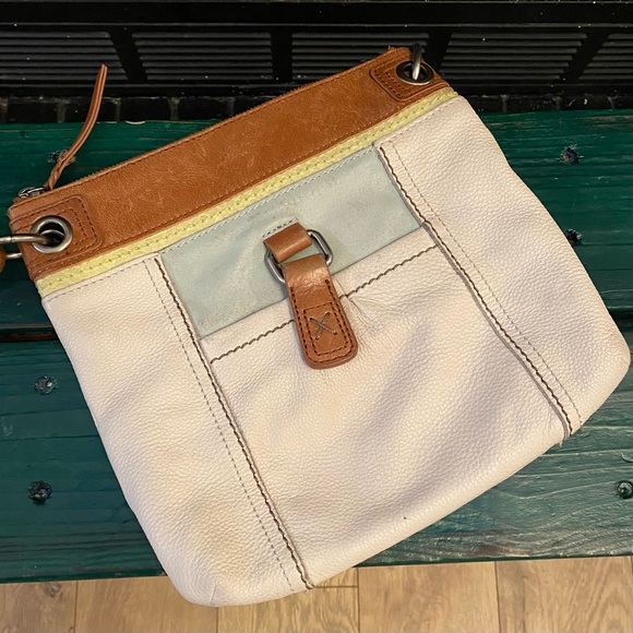 The Sak Bags The Sak Kendra Leather Crossbody Bag Handbag Zip Close